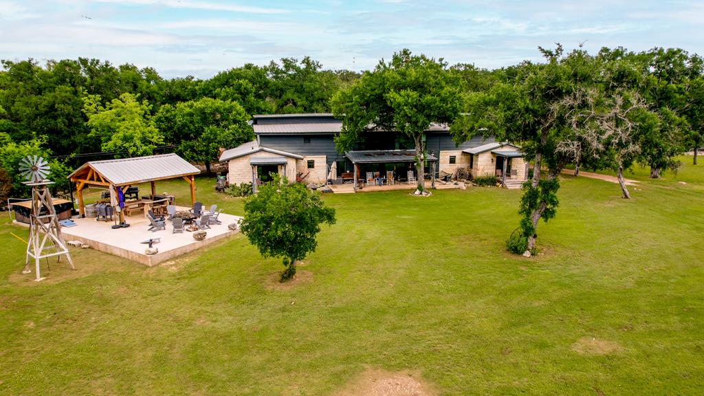main property photo 4