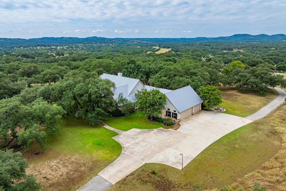 main property photo 74