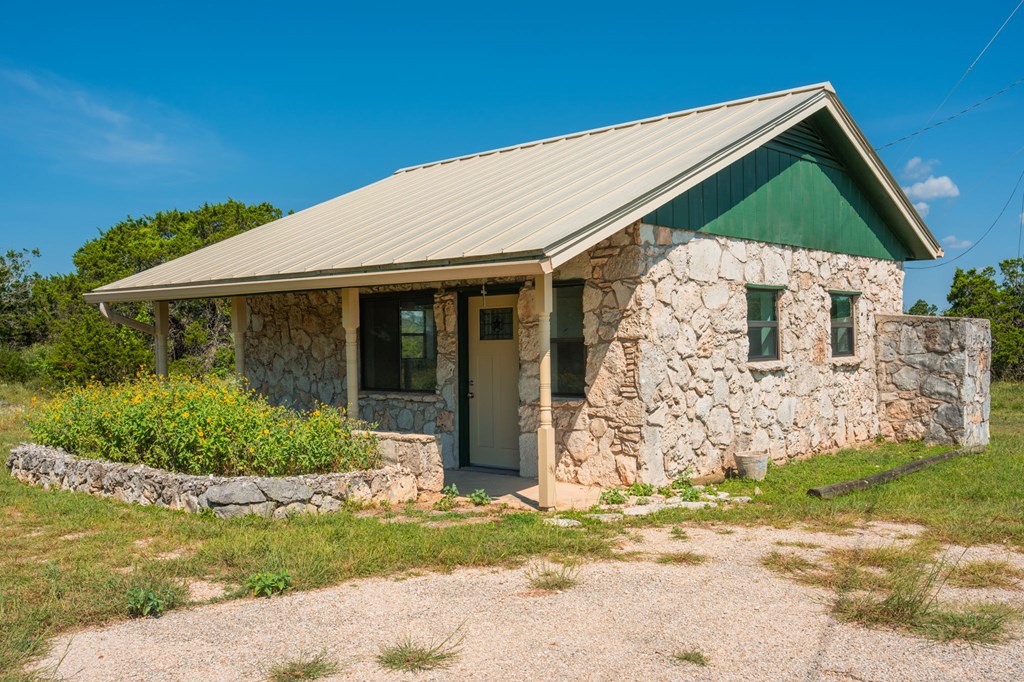 main property photo 45