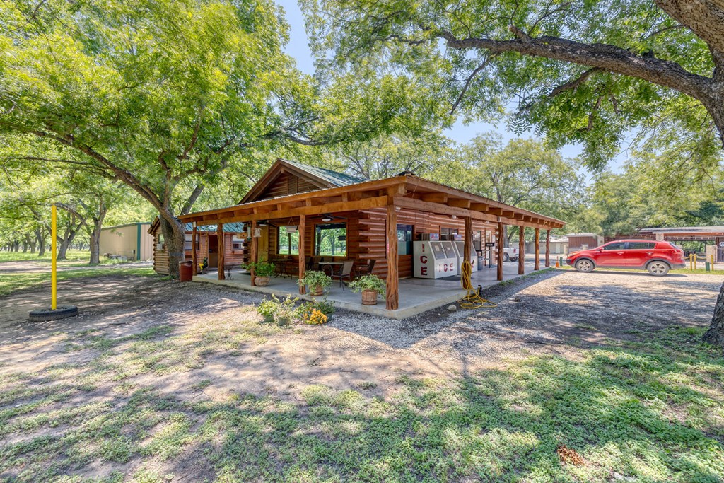 main property photo 26