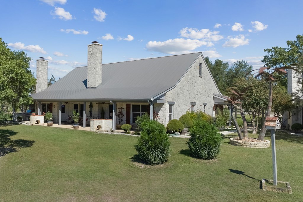main property photo 5