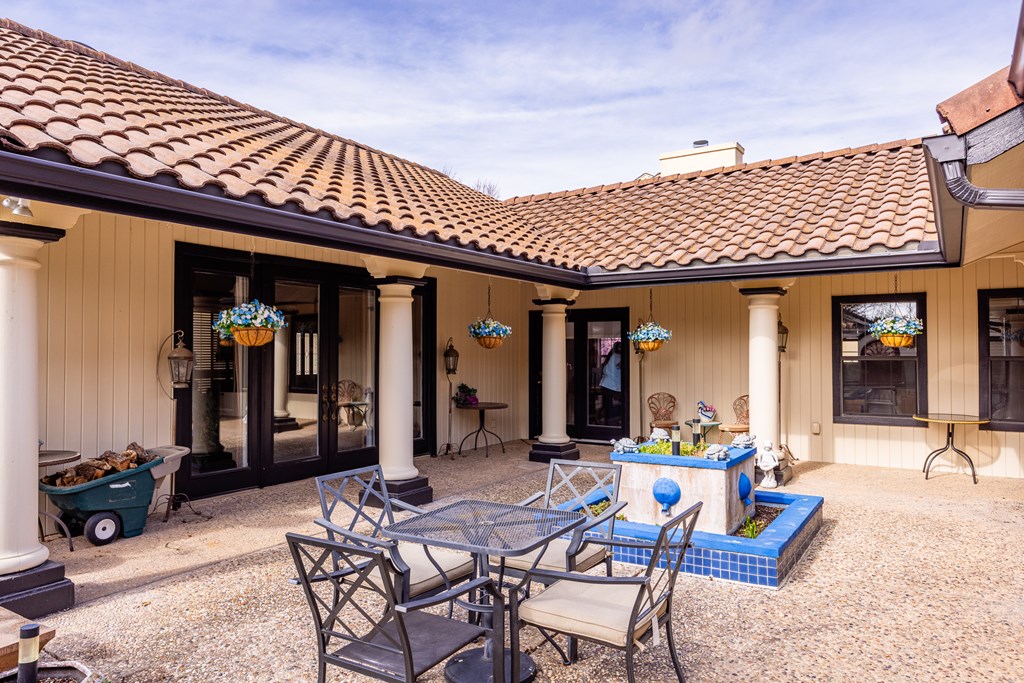 main property photo 5