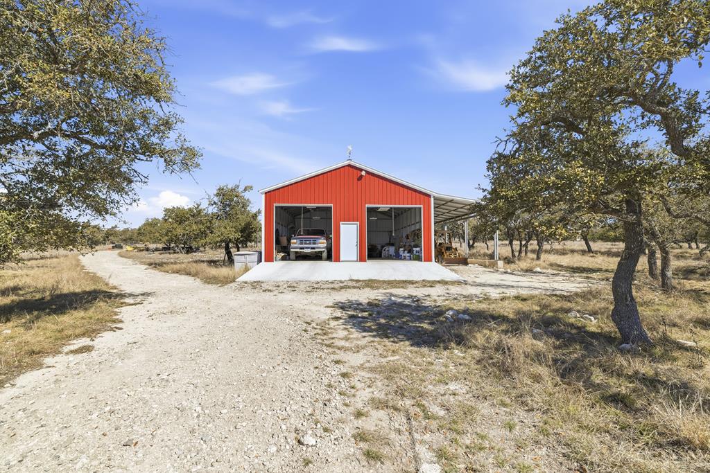 main property photo 24