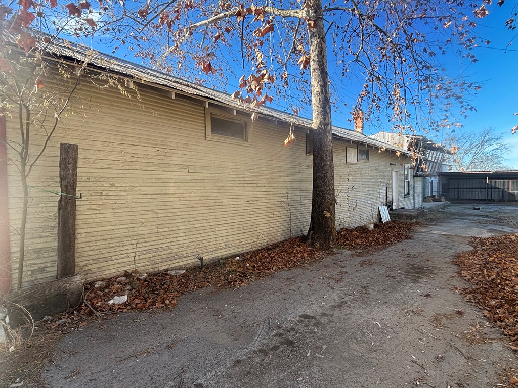 main property photo 16