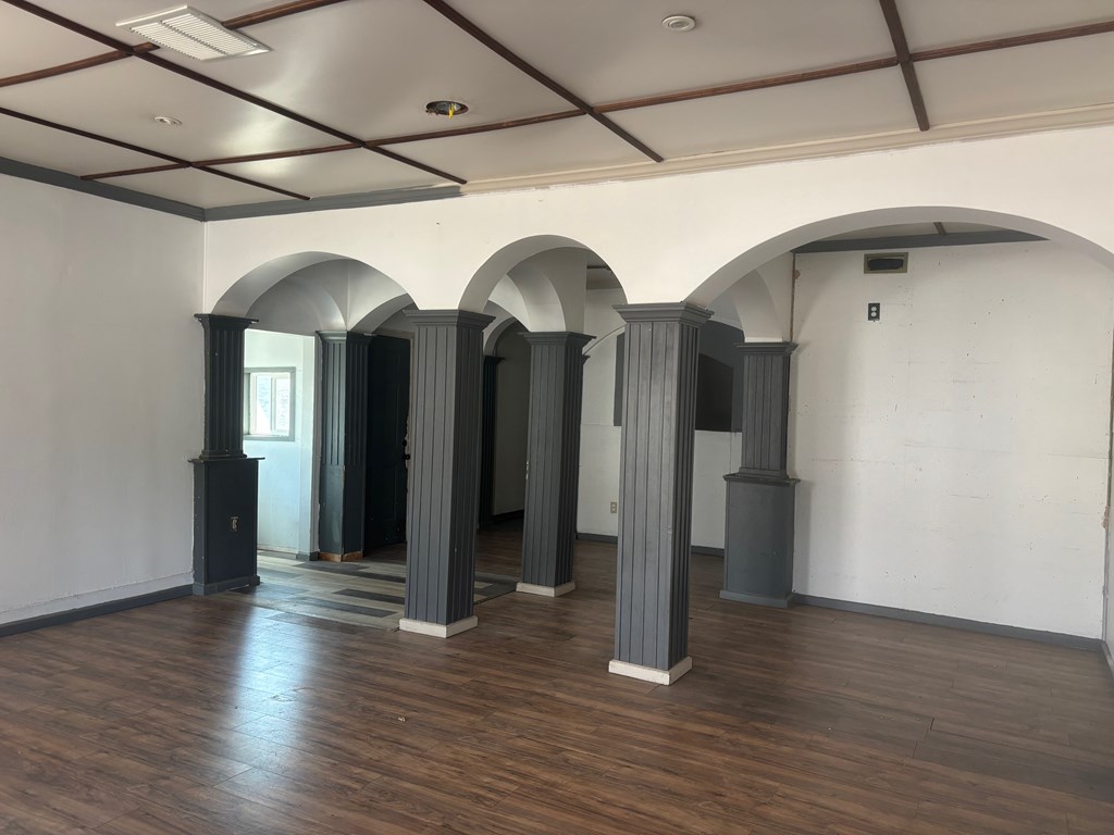 main property photo 20