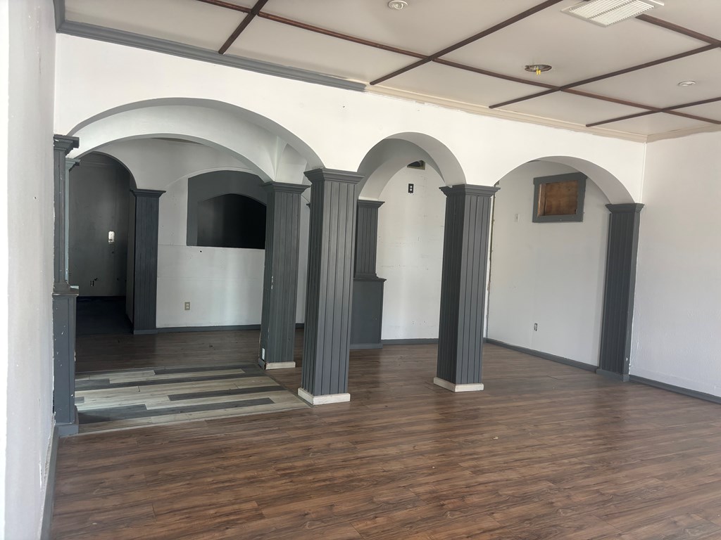 main property photo 23