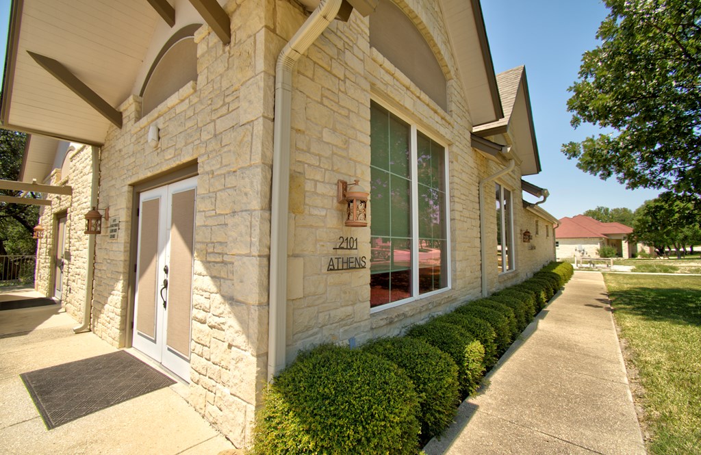 main property photo 7