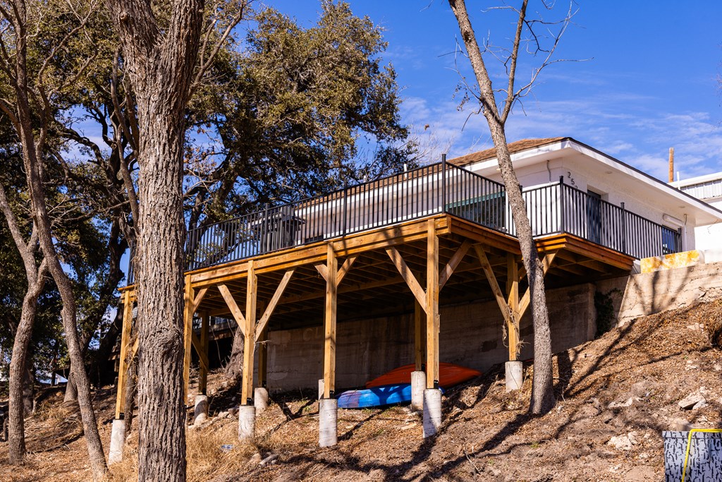 main property photo 82