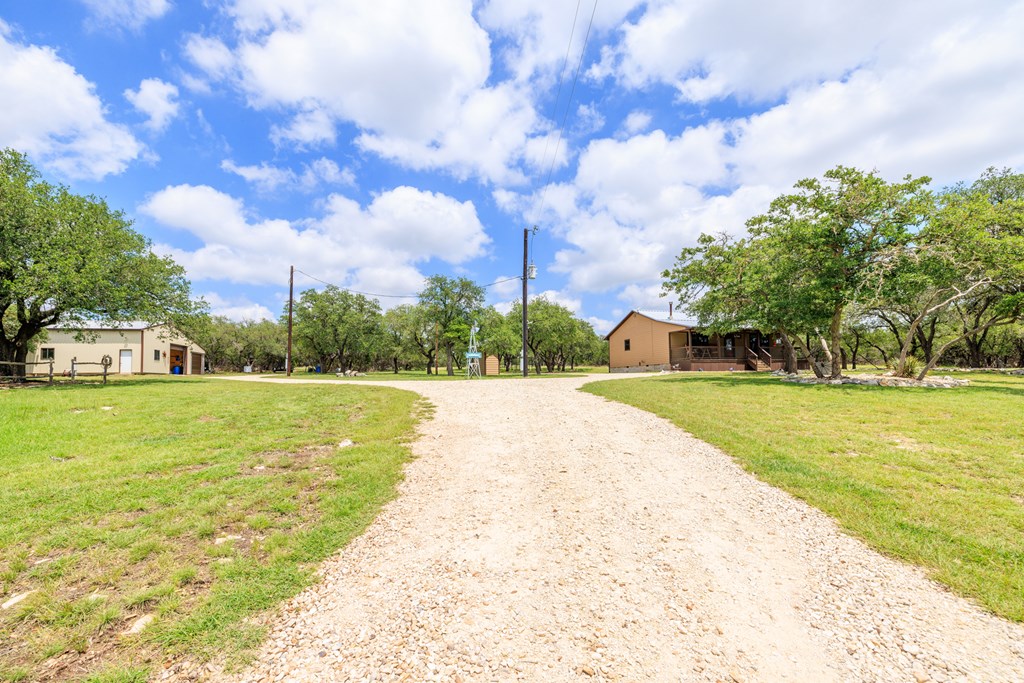 main property photo 30
