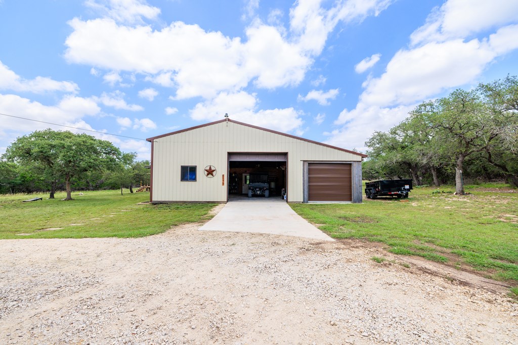 main property photo 16