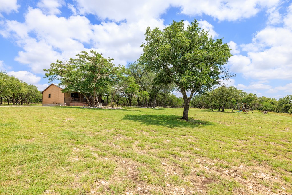 main property photo 31