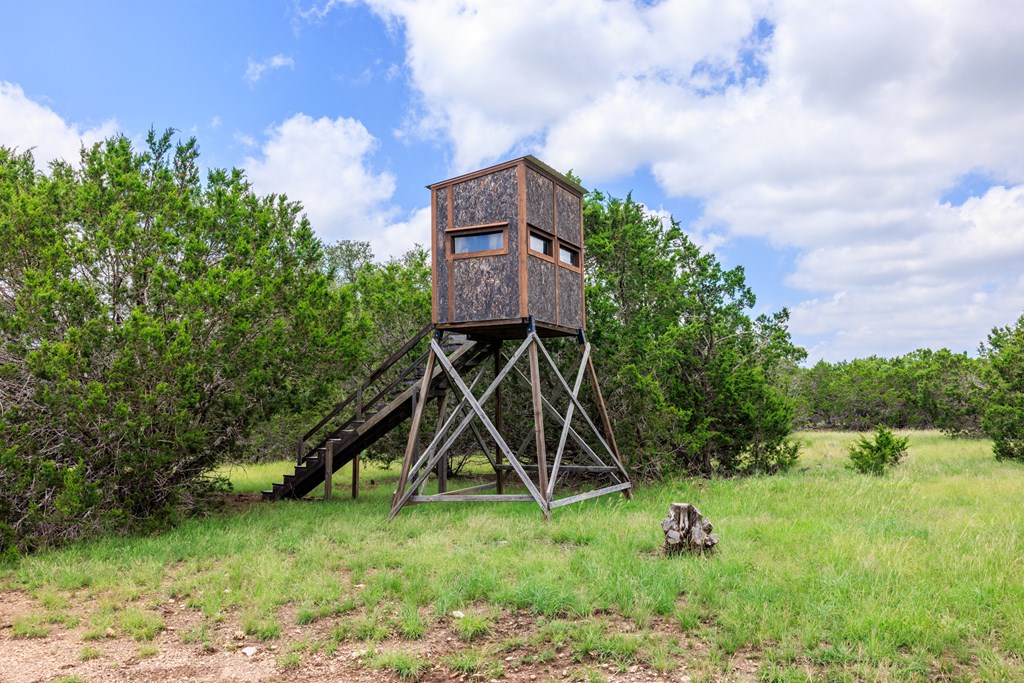 main property photo 36