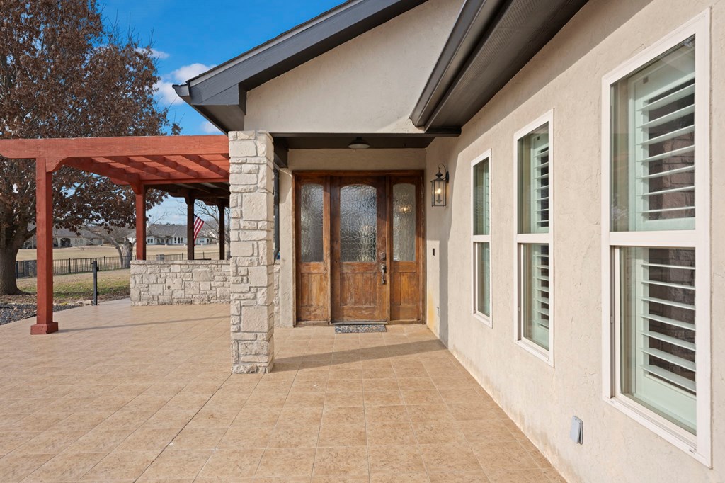 main property photo 3