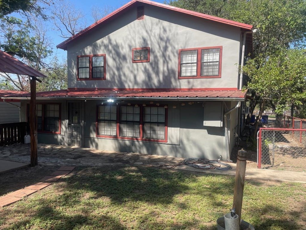main property photo 10