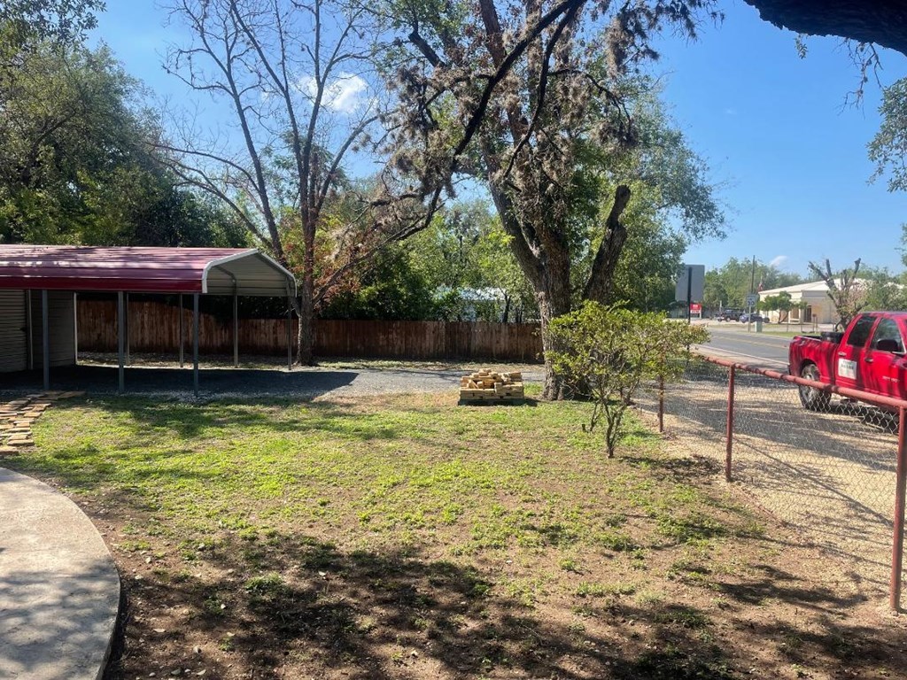 main property photo 6
