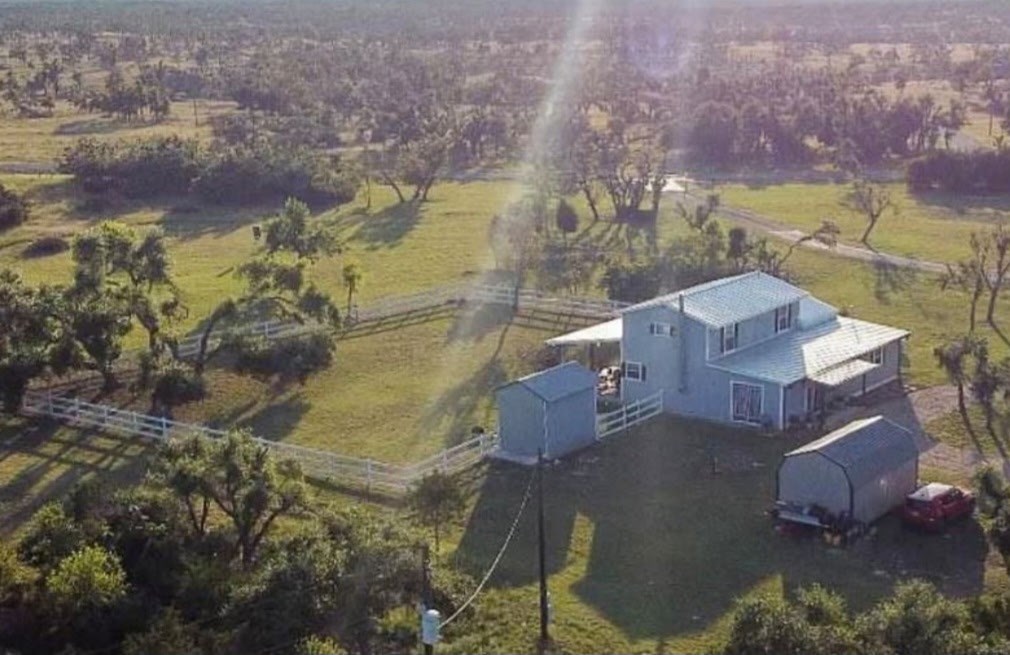 main property photo 17