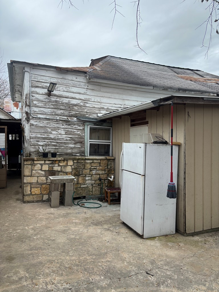 main property photo 8