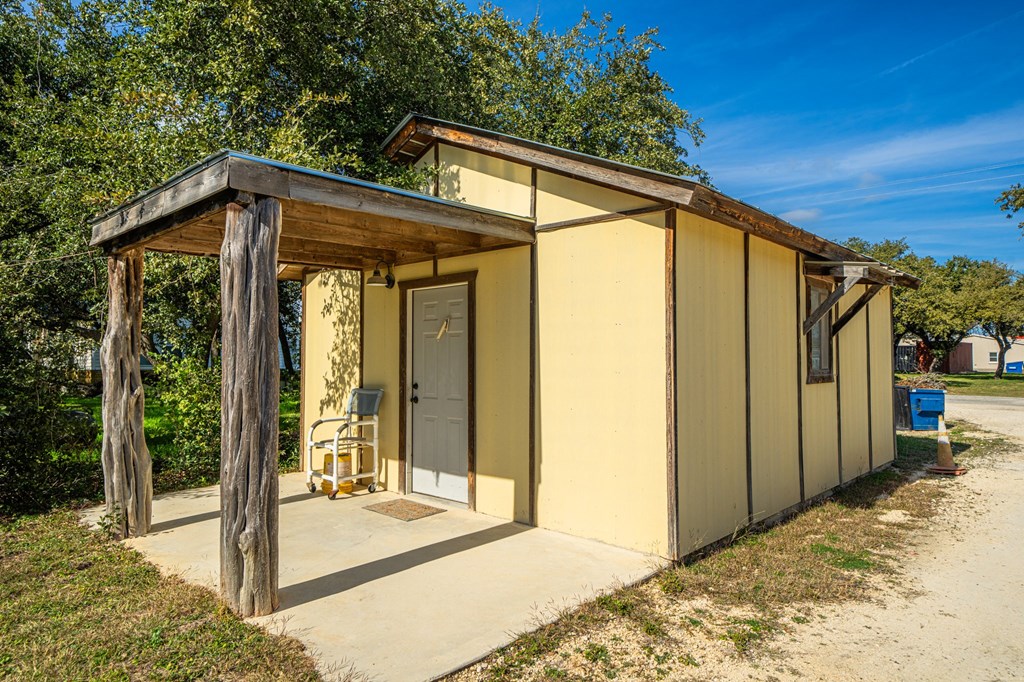 main property photo 21