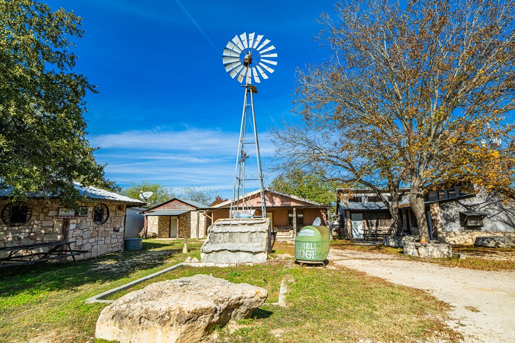 main property photo 29