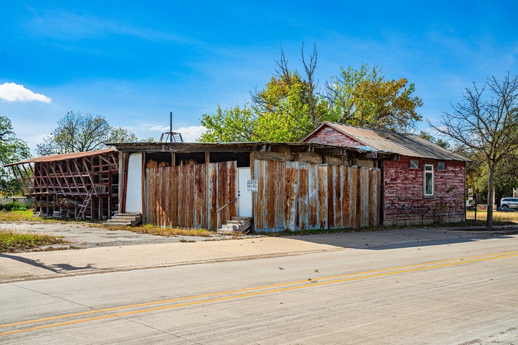 main property photo 21
