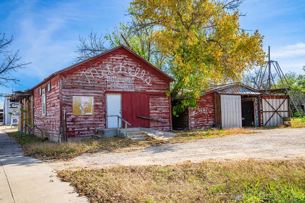 main property photo 24