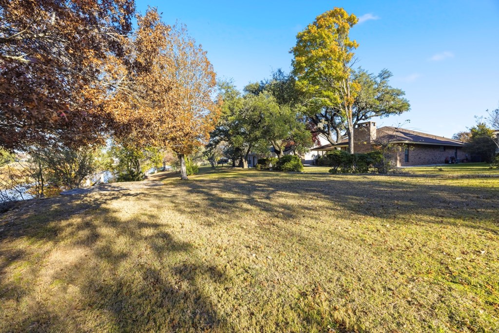main property photo 45