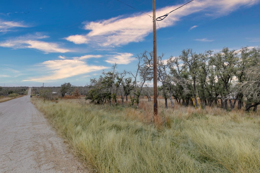 main property photo 30