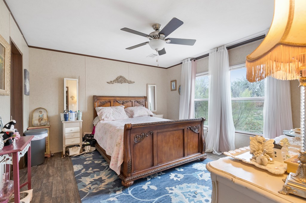main property photo 34