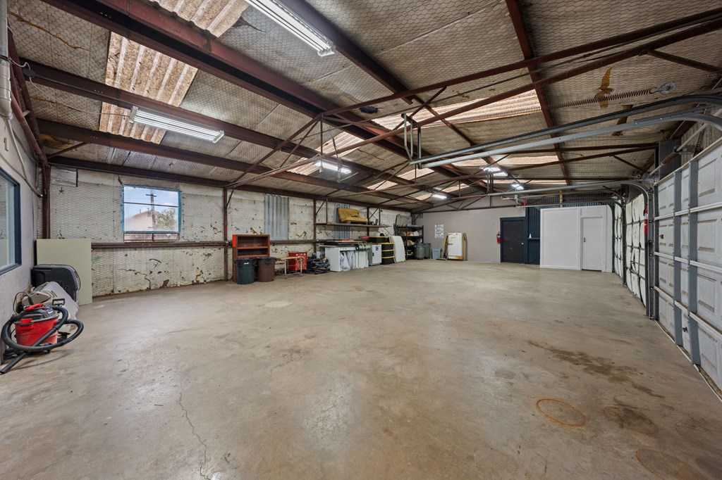 main property photo 10