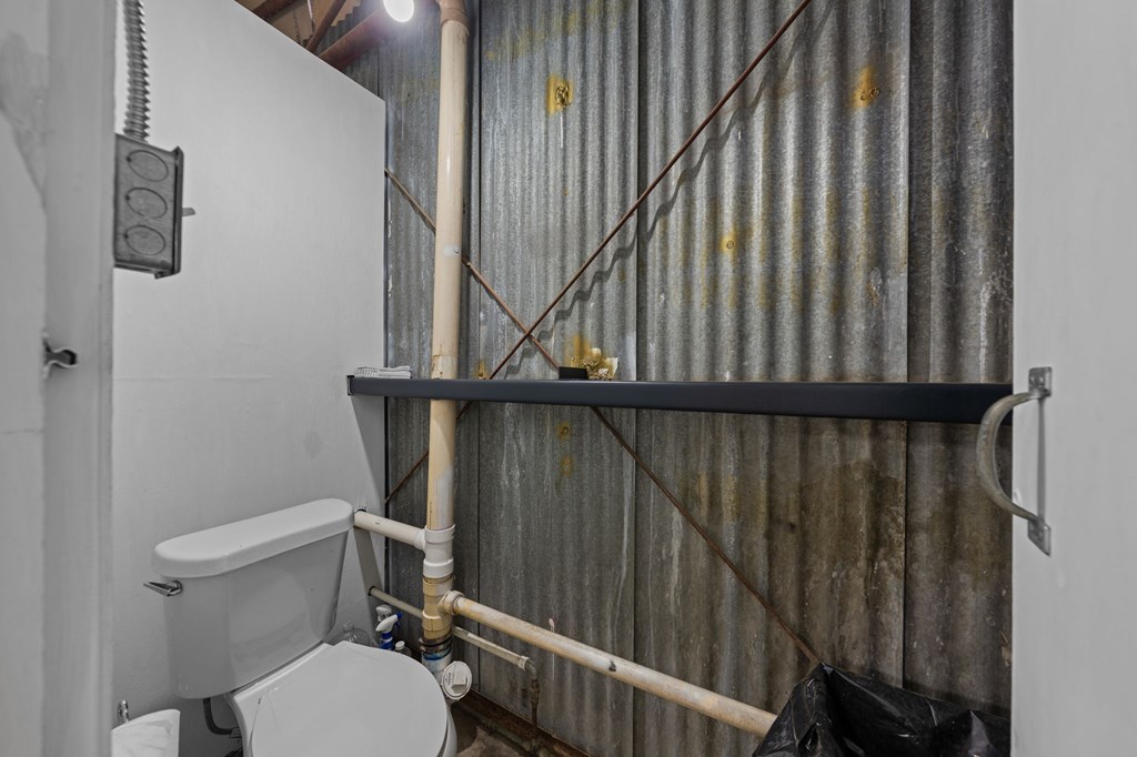 main property photo 13