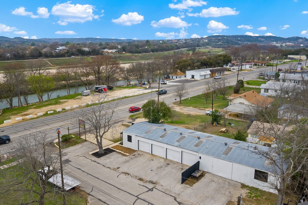 main property photo 25