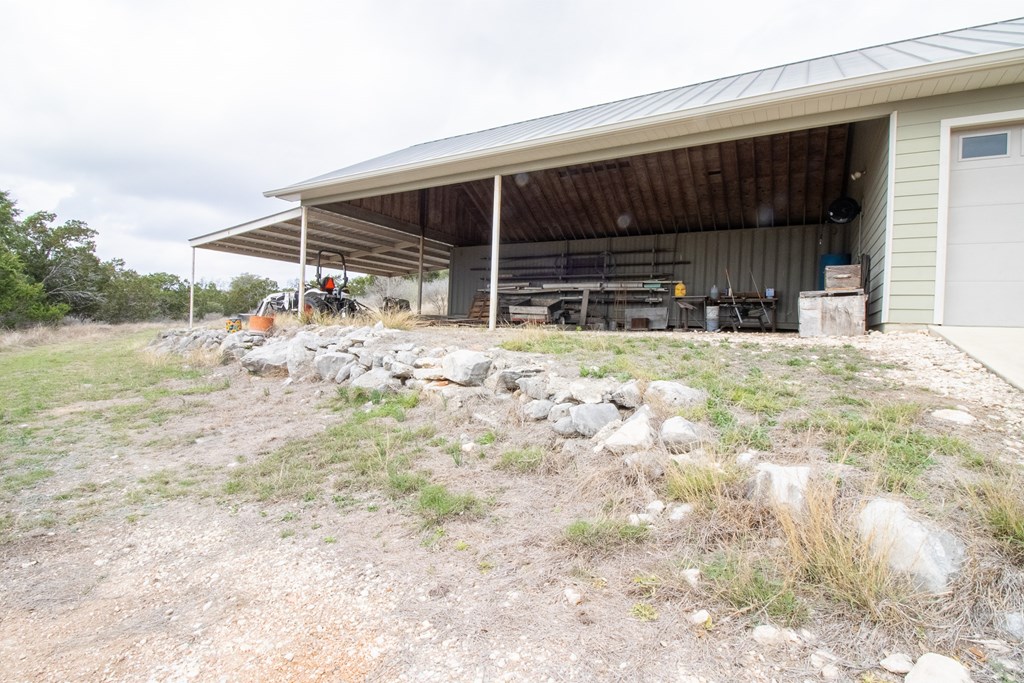 main property photo 33