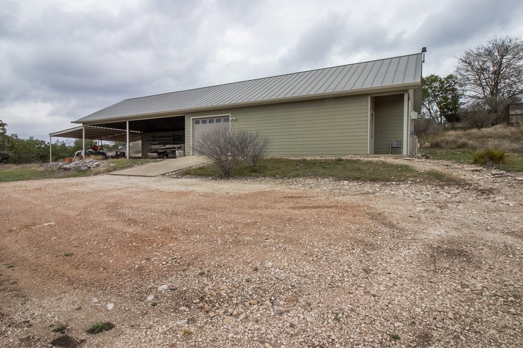 main property photo 37