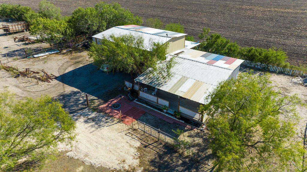 main property photo 12