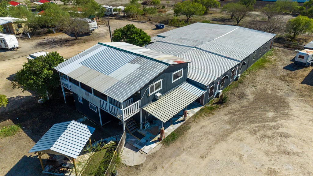 main property photo 2