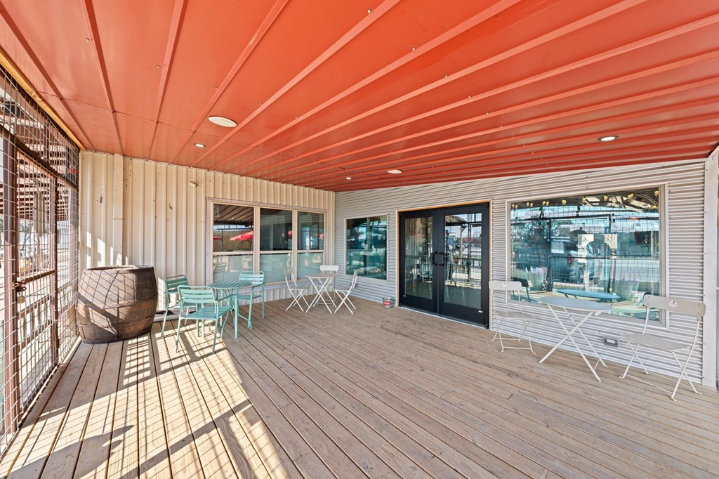 main property photo 15