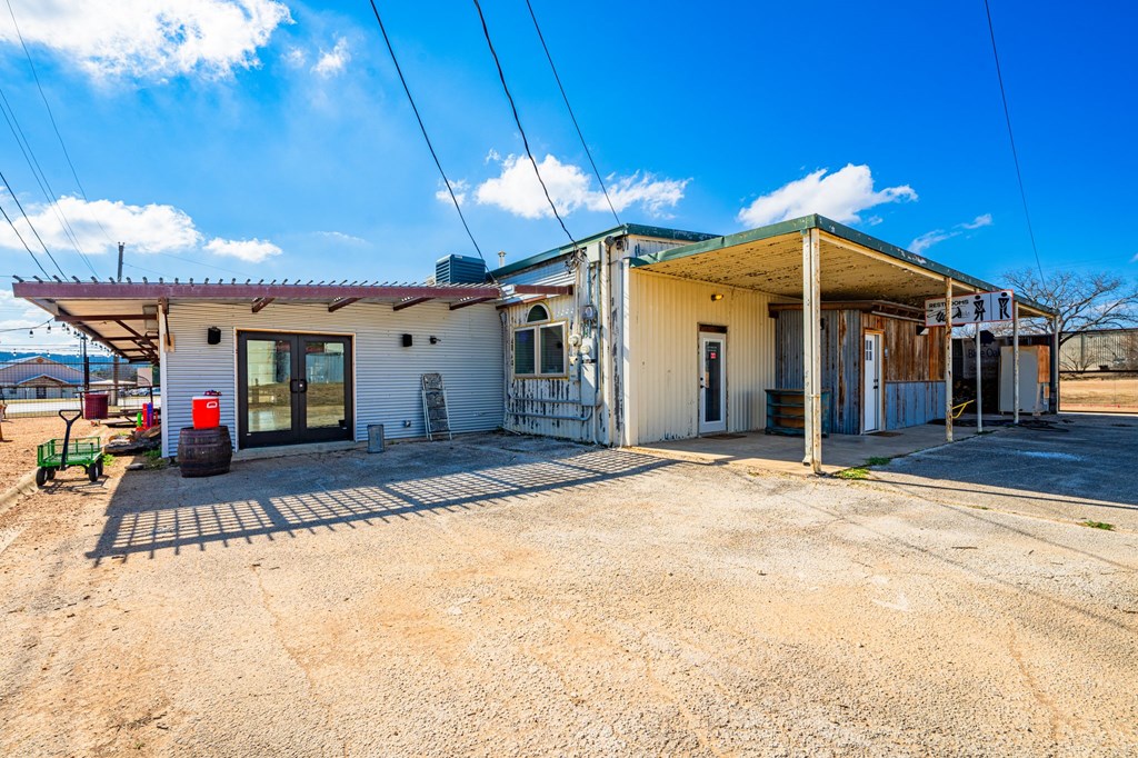 main property photo 22
