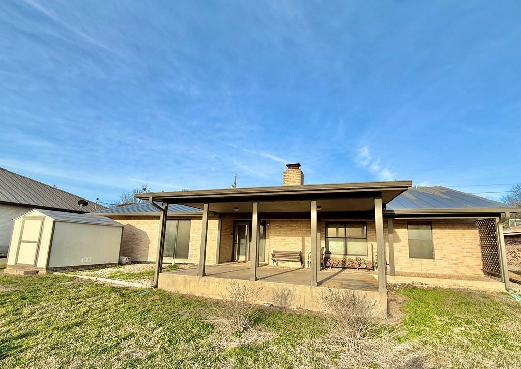 main property photo 12