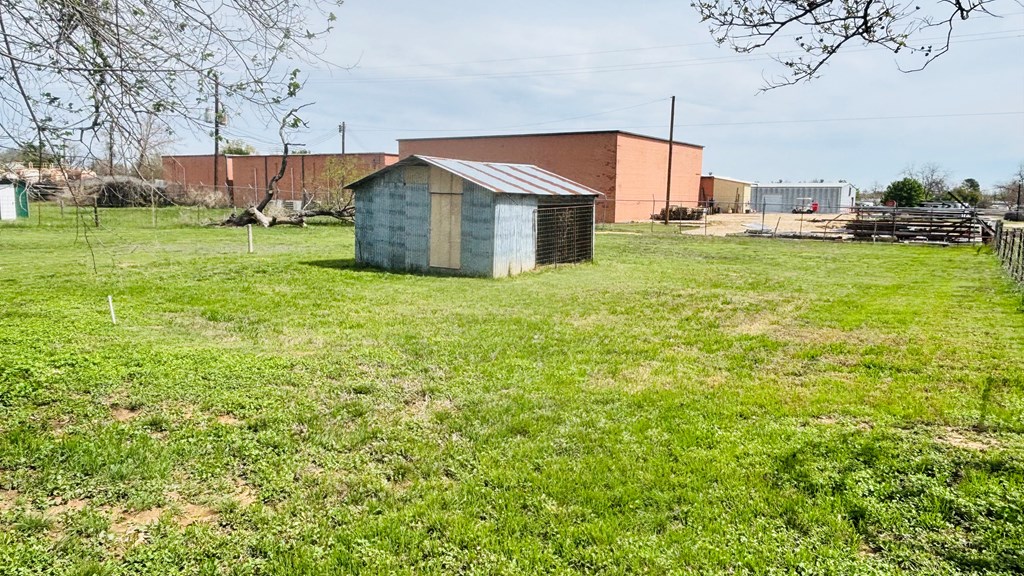 main property photo 3