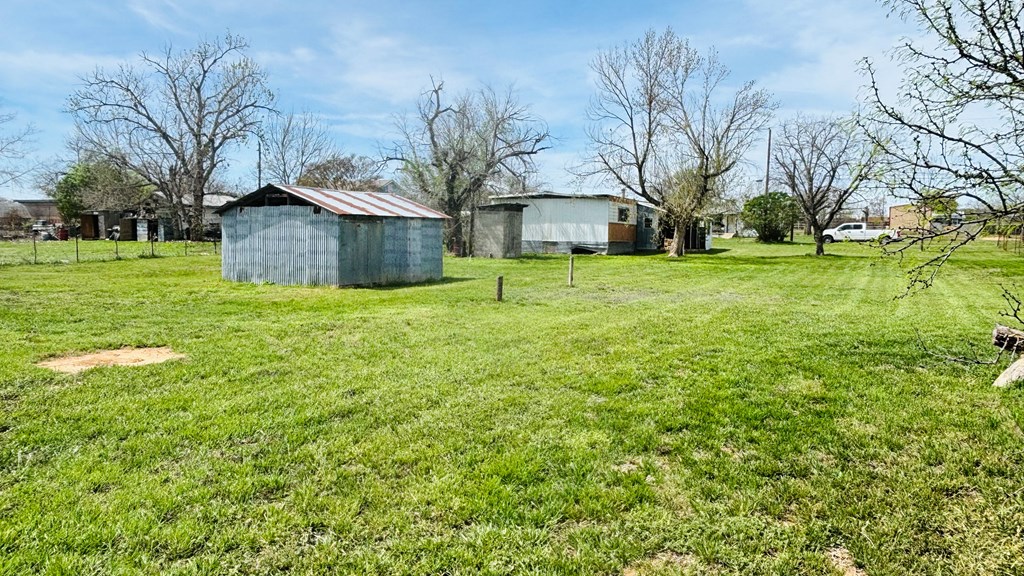 main property photo 5
