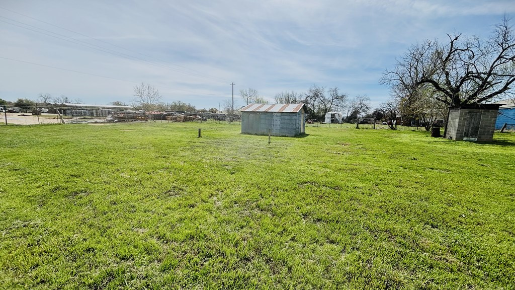 main property photo 6