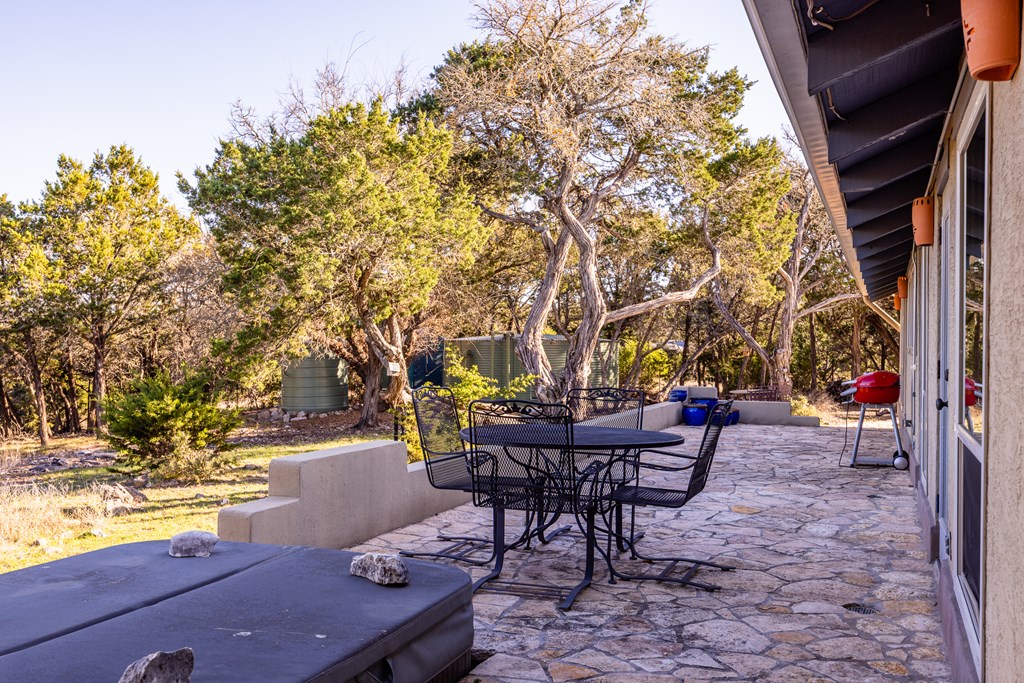 main property photo 32