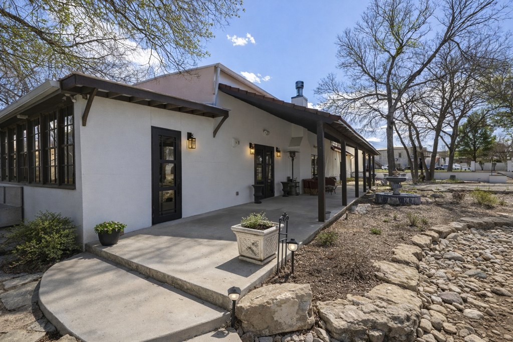 main property photo 41