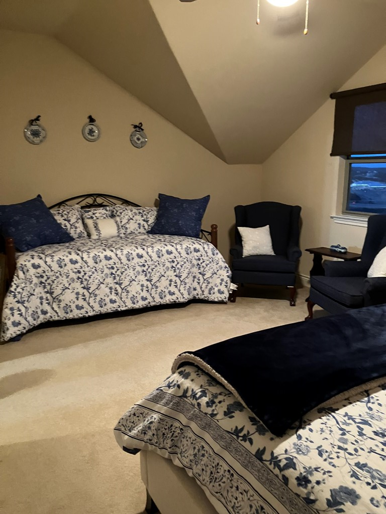 main property photo 23