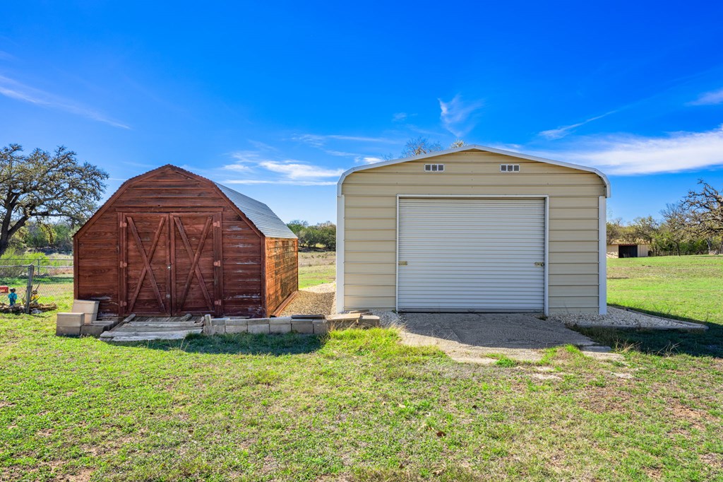 main property photo 20