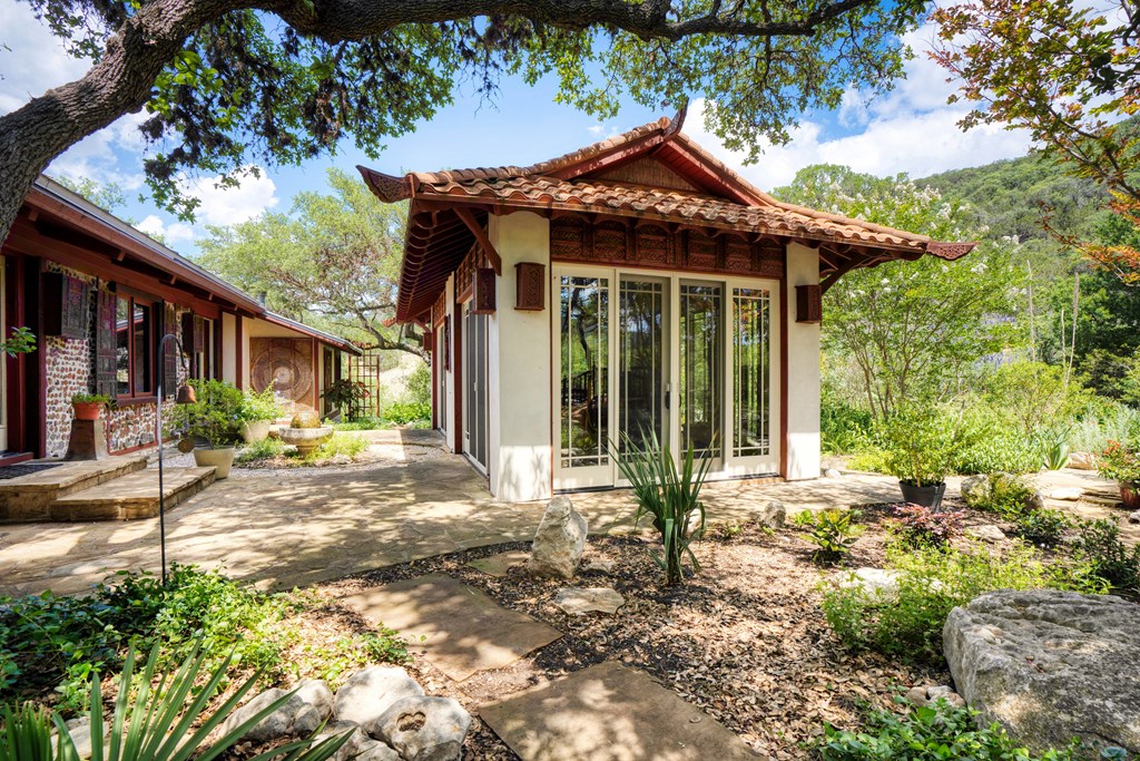 main property photo 36