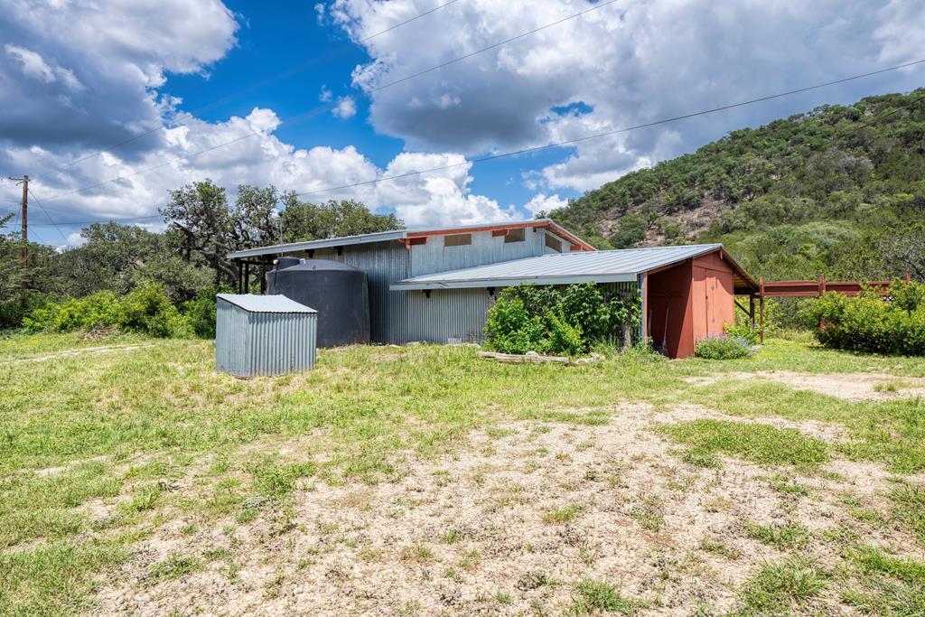 main property photo 39