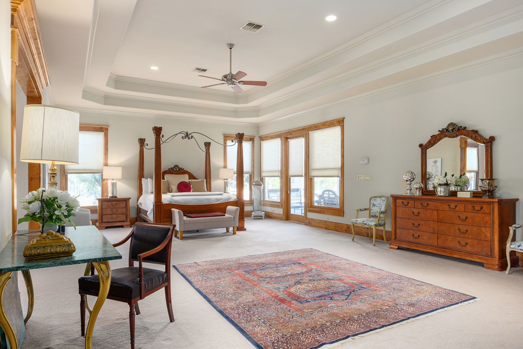 main property photo 50