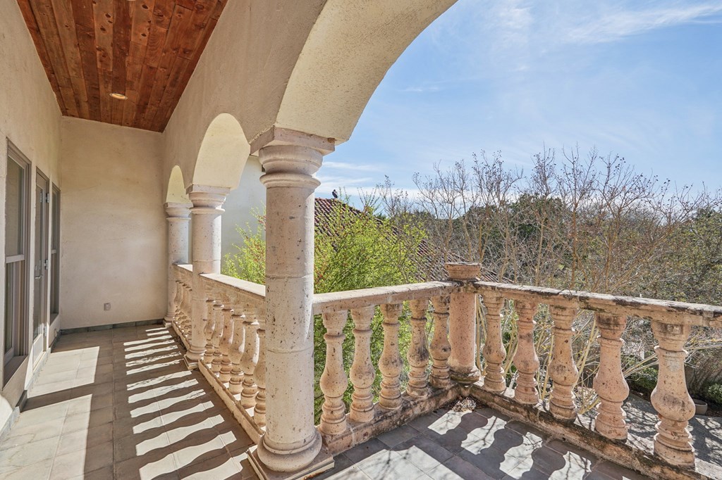 main property photo 68