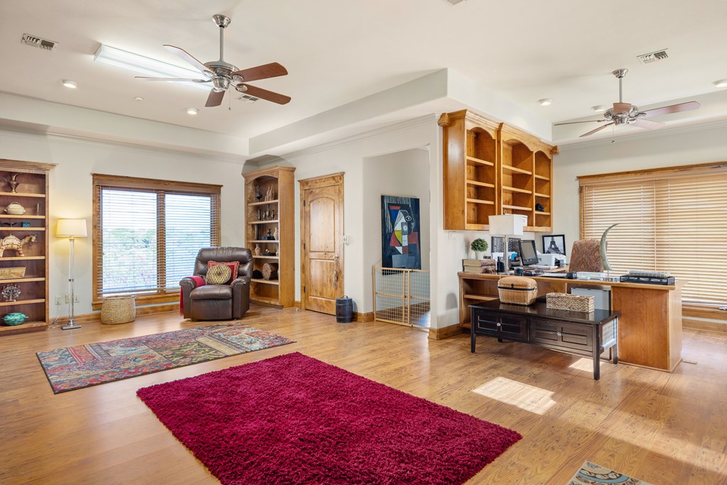 main property photo 75